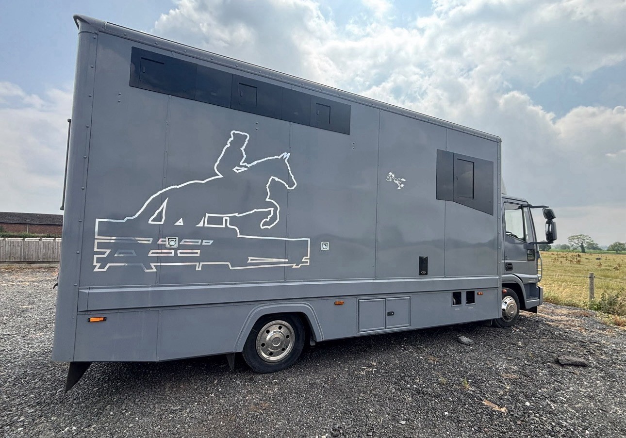 Iveco Eurocargo Automatic 7.5T Horsebox | 2012 Reg Low Use | 2T Payload - Image 1